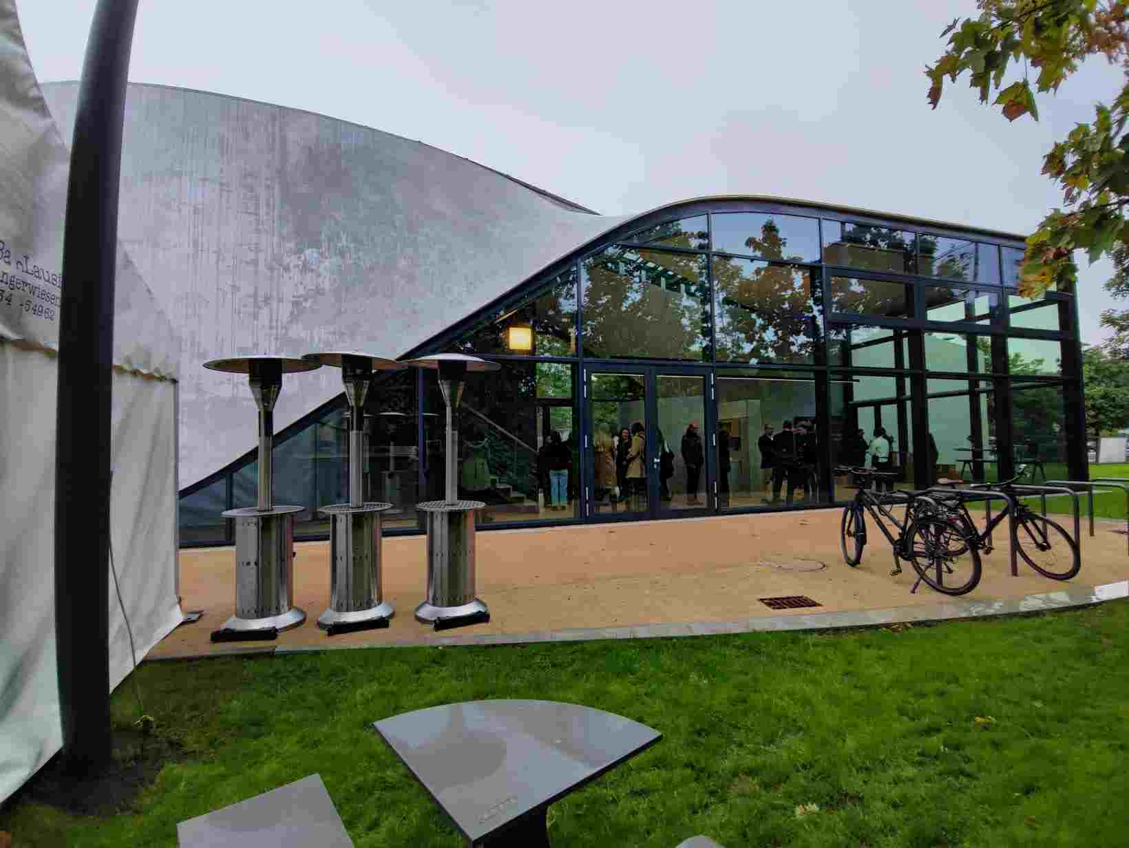 Featured image for “BDS Sachsen auf Eröffnungsfeier des weltweit ersten Carbonbetonhauses in Dresden”